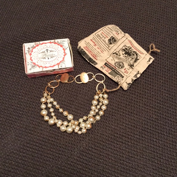 Lia Sophia Jewelry - Plunder pearl necklace NWT